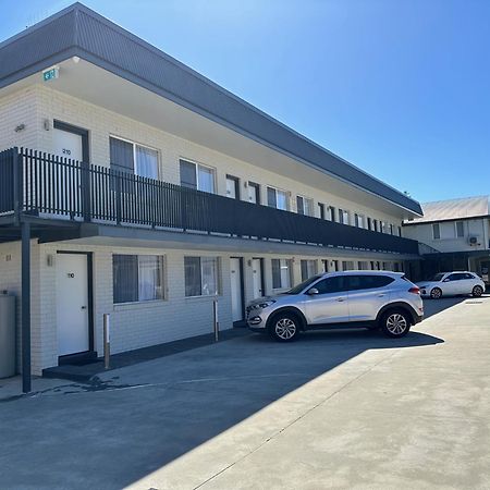 Surf Beach Motel Port Порт-Маккуорі Екстер'єр фото